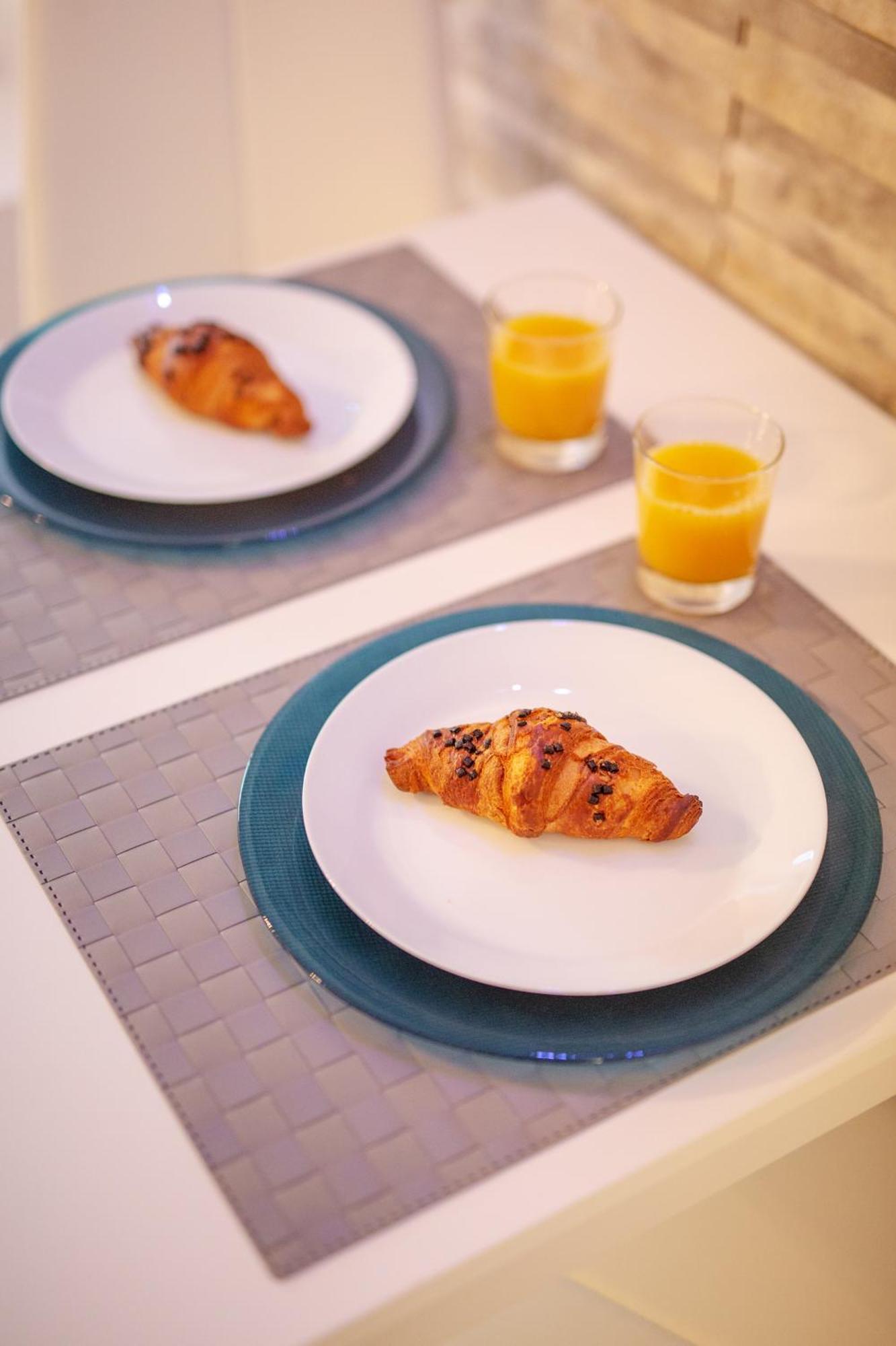 Azzurro Apartment Пиран Екстериор снимка