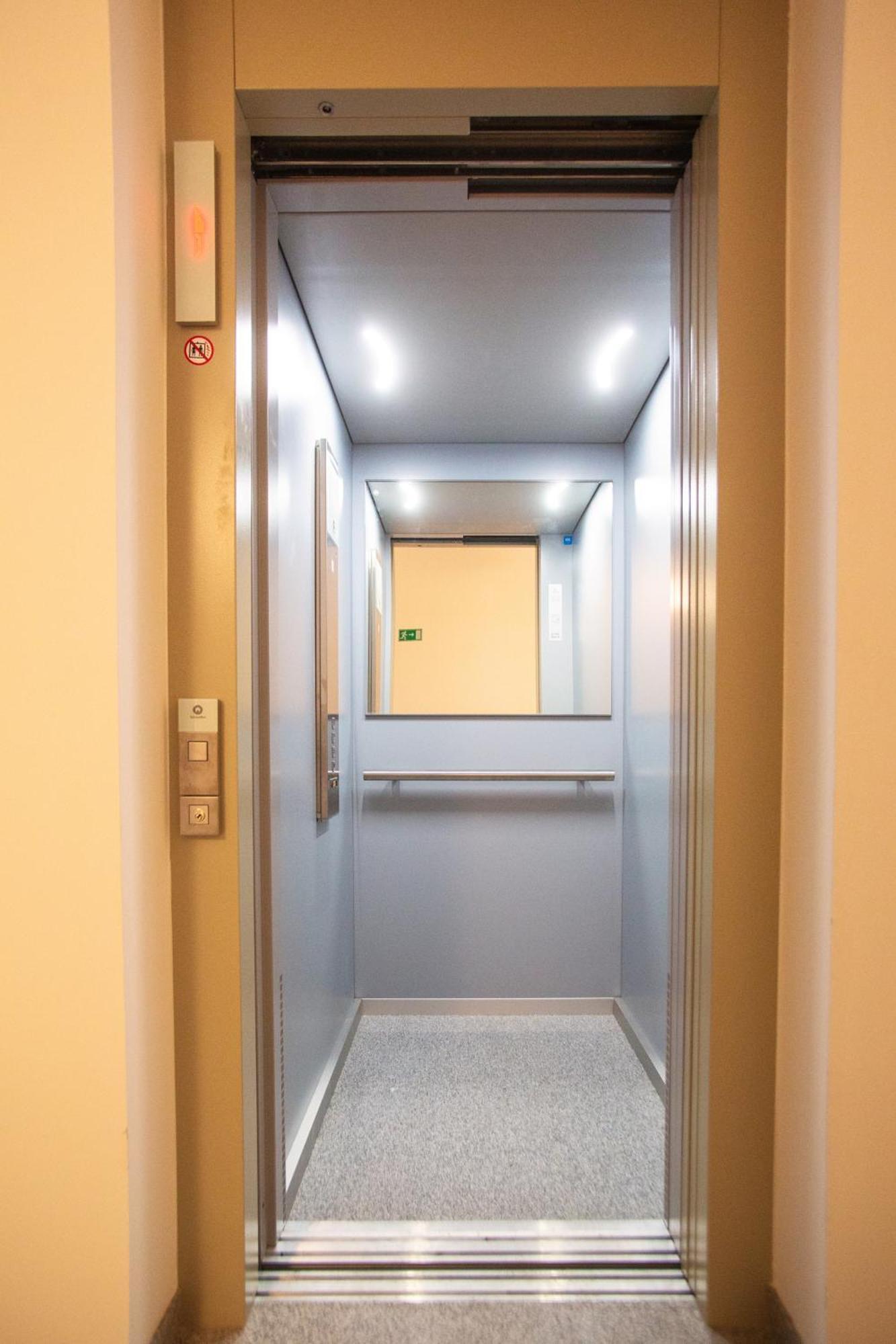 Azzurro Apartment Пиран Екстериор снимка