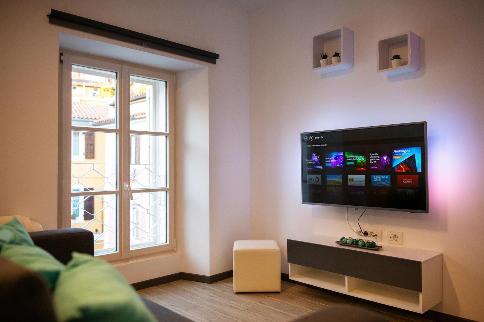 Azzurro Apartment Пиран Екстериор снимка